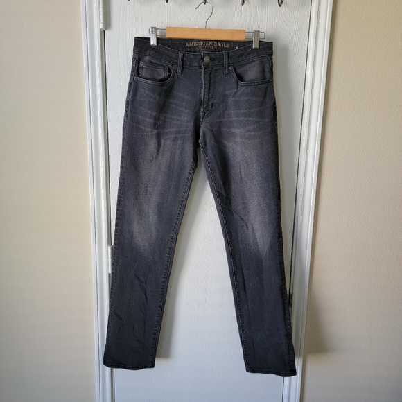 American Eagle Outfitters Other - American Eagle Outfitters Slim Straight Jeans